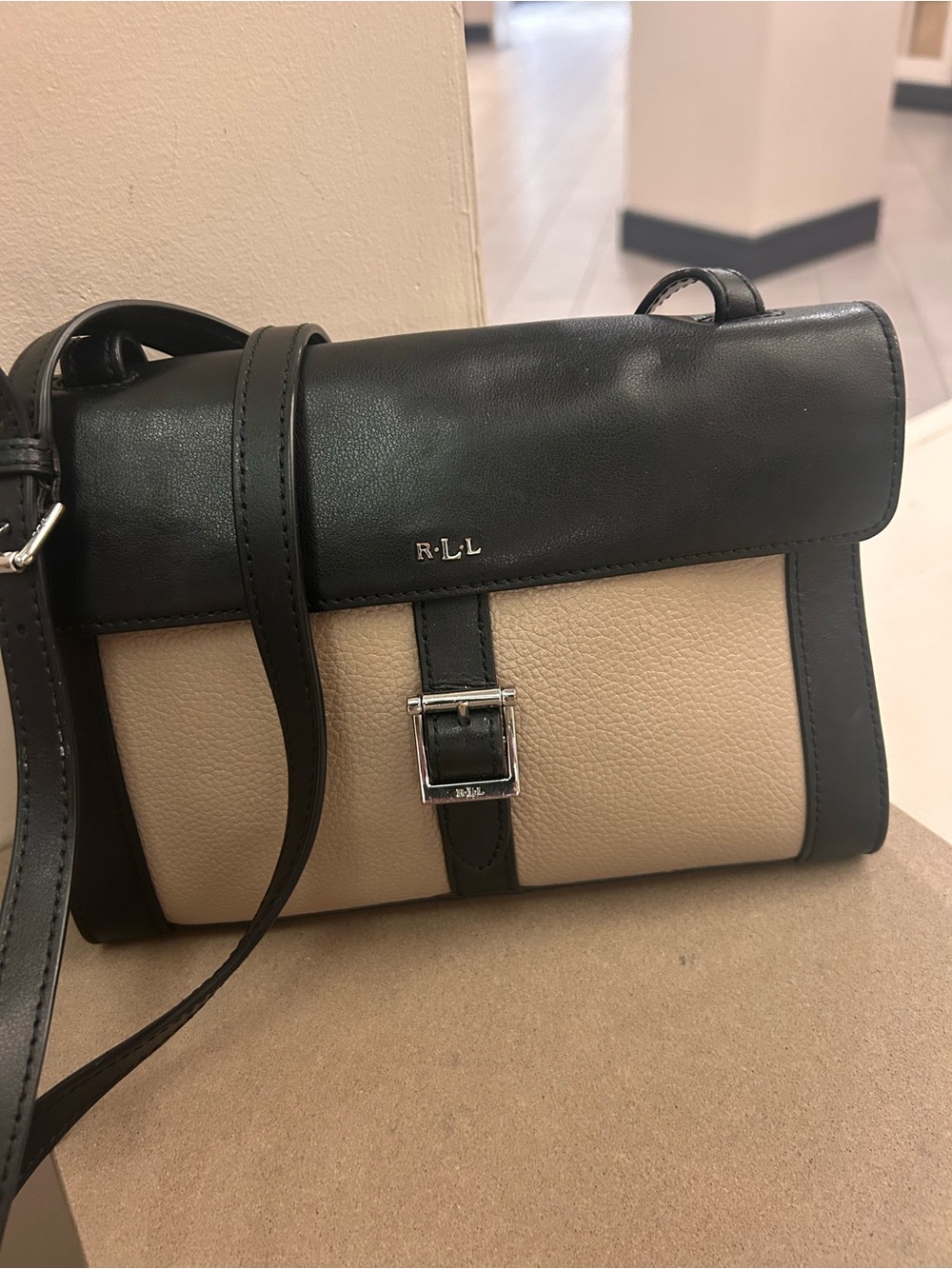 Ralph Lauren Black & Beige Two-Tone Leather Crossbody Gorgeous